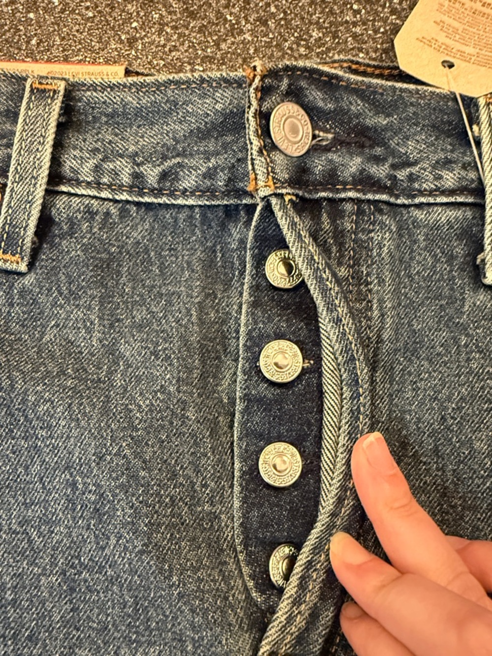 NWT Women’s Levi's Medium Wash Denim Icon Mini Skirt - size 32 - Picture 6 of 6